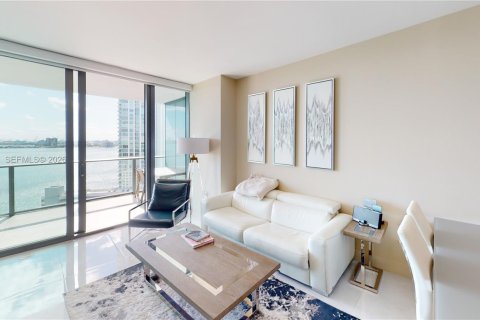 Купить кондоминиум в Майами, Флорида 2 спальни, 106.93м2, № 2065976 - фото 3