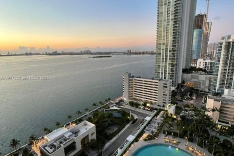 Купить кондоминиум в Майами, Флорида 2 спальни, 106.93м2, № 2065976 - фото 28