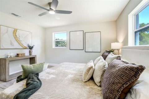 House in Largo, Florida 3 bedrooms, 101.45 sq.m. № 2151464 - photo 8