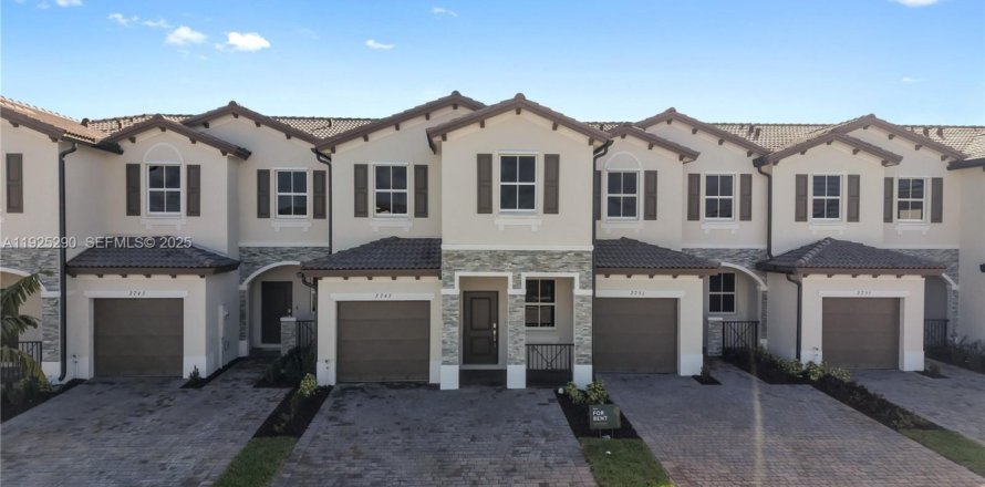 Таунхаус в Хомстед, Флорида 4 спальни, 169.83м2 № 1987131