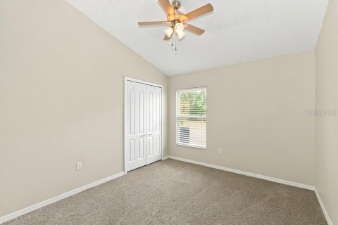 Villa ou maison à louer à Land O' Lakes, Floride: 4 chambres, 225.29 m2 № 2436805 - photo 7