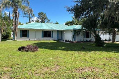 Casa en venta en Fruitland Park, Florida, 3 dormitorios, 177.44 m2 № 2342239 - foto 2