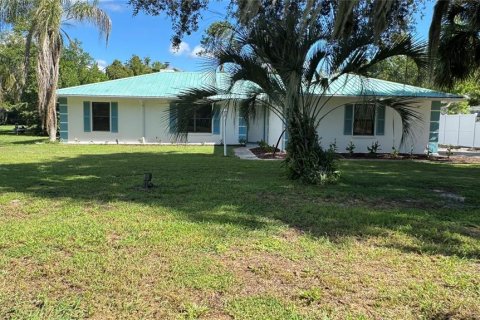 Casa en venta en Fruitland Park, Florida, 3 dormitorios, 177.44 m2 № 2342239 - foto 8