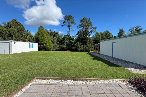 Casa en venta en Fruitland Park, Florida, 3 dormitorios, 177.44 m2 № 2342239 - foto 24