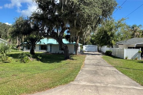 Casa en venta en Fruitland Park, Florida, 3 dormitorios, 177.44 m2 № 2342239 - foto 10