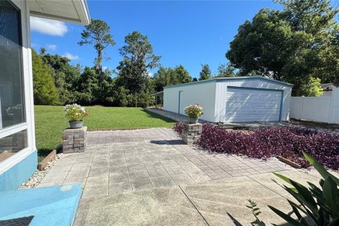 Casa en venta en Fruitland Park, Florida, 3 dormitorios, 177.44 m2 № 2342239 - foto 25