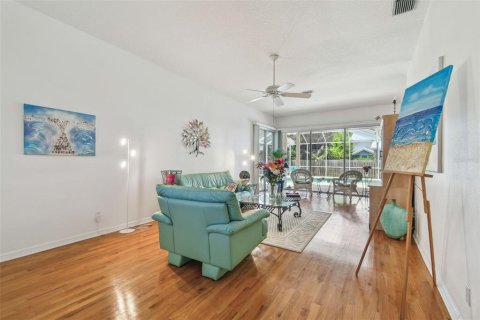 Casa en venta en Saint Petersburg, Florida, 4 dormitorios, 240.99 m2 № 1676958 - foto 25