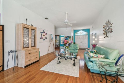 Casa en venta en Saint Petersburg, Florida, 4 dormitorios, 240.99 m2 № 1676958 - foto 27