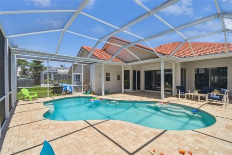 Casa en venta en Saint Petersburg, Florida, 4 dormitorios, 240.99 m2 № 1676958 - foto 16