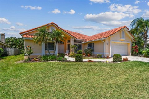 Casa en venta en Saint Petersburg, Florida, 4 dormitorios, 240.99 m2 № 1676958 - foto 3