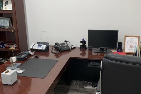 Купить коммерческую недвижимость в Сарасота, Флорида 97.55м2, № 2141464 - фото 15