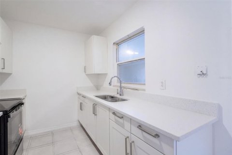 Villa ou maison à vendre à Casselberry, Floride: 3 chambres, 94.02 m2 № 2421623 - photo 6