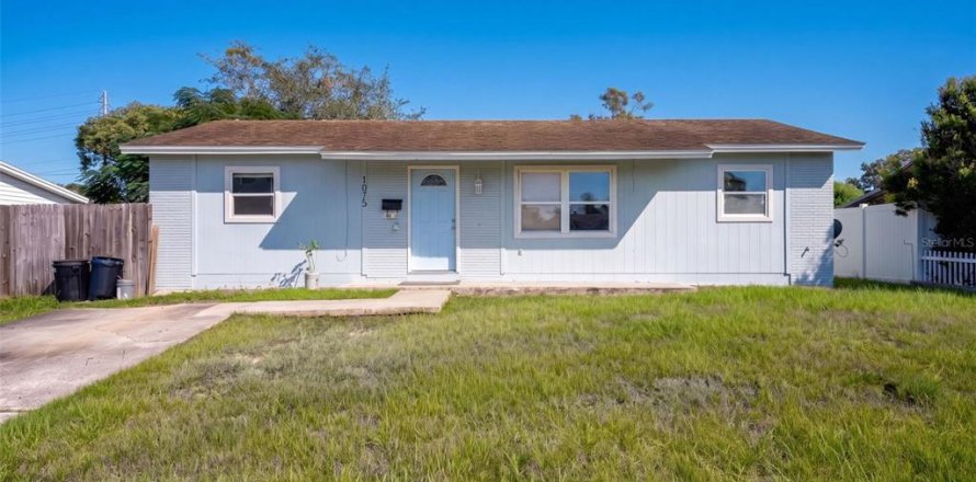 Villa ou maison à Casselberry, Floride 3 chambres, 94.02 m2 № 2421623