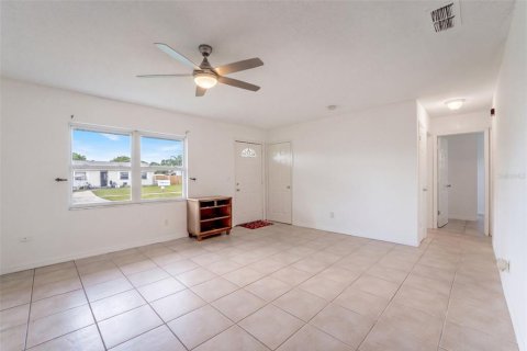 Villa ou maison à vendre à Casselberry, Floride: 3 chambres, 94.02 m2 № 2421623 - photo 13