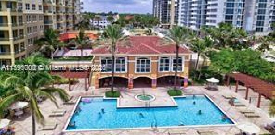 Condo à Hallandale Beach, Floride, 2 chambres  № 1938155