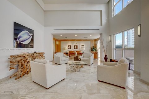 Copropriété à louer à Hallandale Beach, Floride: 2 chambres, 113.34 m2 № 1938155 - photo 3