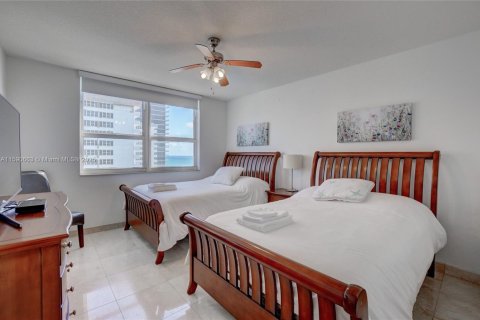 Copropriété à louer à Hallandale Beach, Floride: 2 chambres, 113.34 m2 № 1938155 - photo 22