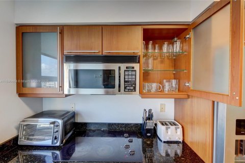 Copropriété à louer à Hallandale Beach, Floride: 2 chambres, 113.34 m2 № 1938155 - photo 11