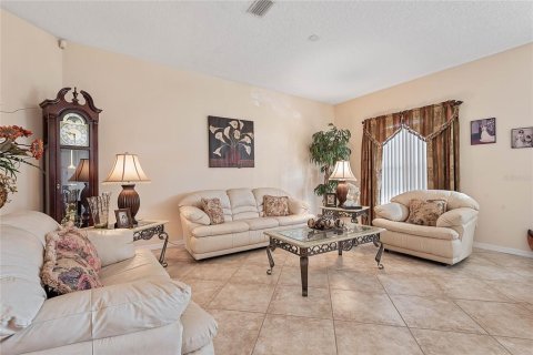 House in Palm Coast, Florida 3 bedrooms, 219.62 sq.m. № 1622176 - photo 2