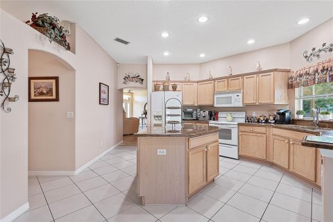 House in Palm Coast, Florida 3 bedrooms, 219.62 sq.m. № 1622176 - photo 8