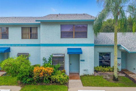Townhouse in Boca Raton, Florida 2 bedrooms, 114.46 sq.m. № 2407275