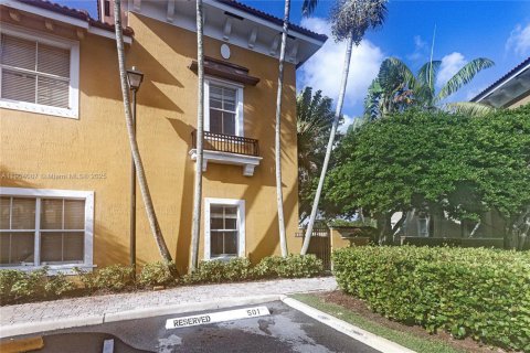Townhouse in Margate, Florida 3 bedrooms, 141.86 sq.m. № 1955081 - photo 1
