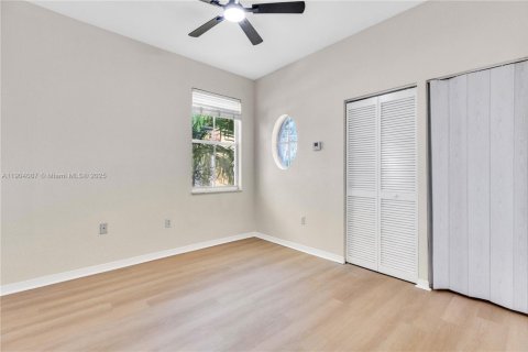 Townhouse in Margate, Florida 3 bedrooms, 141.86 sq.m. № 1955081 - photo 7