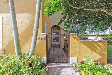 Townhouse in Margate, Florida 3 bedrooms, 141.86 sq.m. № 1955081 - photo 23