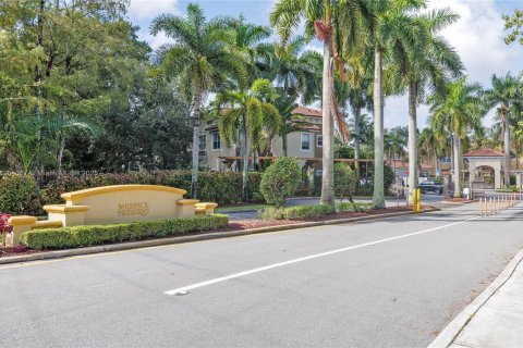 Townhouse in Margate, Florida 3 bedrooms, 141.86 sq.m. № 1955081 - photo 26