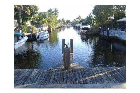 Copropriété à vendre à Pompano Beach, Floride: 2 chambres, 65.03 m2 № 2146258 - photo 5