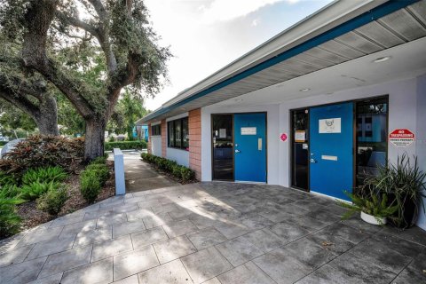 Propiedad comercial en alquiler en Saint Petersburg, Florida, 376.25 m2 № 1908570 - foto 13