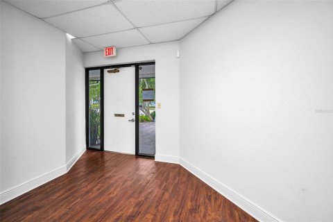 Propiedad comercial en alquiler en Saint Petersburg, Florida, 376.25 m2 № 1908570 - foto 14
