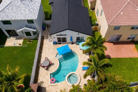 Villa ou maison à louer à Miramar, Floride: 4 chambres, 137.22 m2 № 2282241 - photo 7