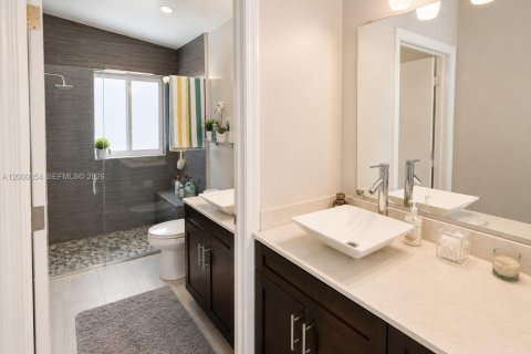 Villa ou maison à louer à Miramar, Floride: 4 chambres, 137.22 m2 № 2282241 - photo 23