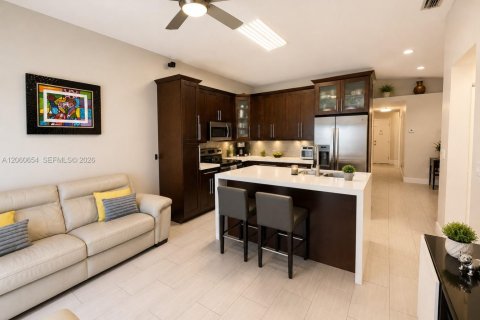 Villa ou maison à louer à Miramar, Floride: 4 chambres, 137.22 m2 № 2282241 - photo 18