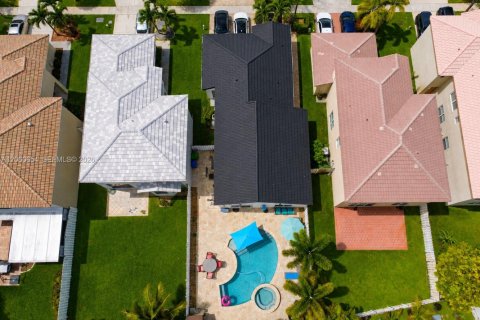 Villa ou maison à louer à Miramar, Floride: 4 chambres, 137.22 m2 № 2282241 - photo 6