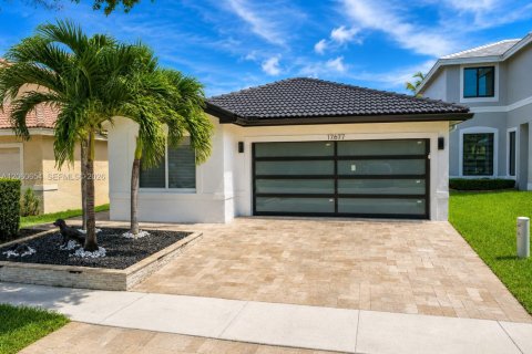 Villa ou maison à louer à Miramar, Floride: 4 chambres, 137.22 m2 № 2282241 - photo 2