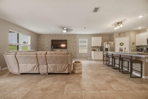 House in Port St. Lucie, Florida 4 bedrooms, 178 sq.m. № 2146252 - photo 7
