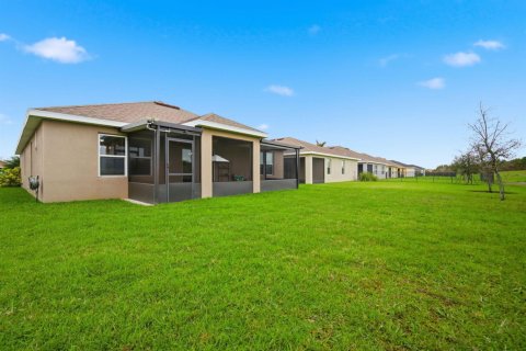 House in Port St. Lucie, Florida 4 bedrooms, 178 sq.m. № 2146252 - photo 30