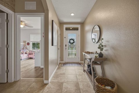 House in Port St. Lucie, Florida 4 bedrooms, 178 sq.m. № 2146252 - photo 6