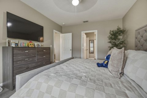 House in Port St. Lucie, Florida 4 bedrooms, 178 sq.m. № 2146252 - photo 20