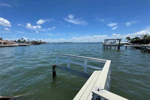 Casa en venta en Saint Pete Beach, Florida, 3 dormitorios, 174.38 m2 № 1849797 - foto 4