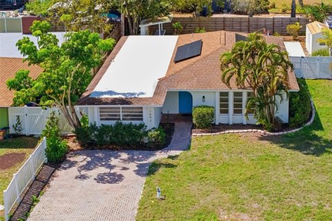 House in Sarasota, Florida 4 bedrooms, 172.33 sq.m. № 2118965 - photo 4