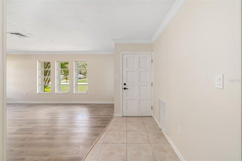 House in Sarasota, Florida 4 bedrooms, 172.33 sq.m. № 2118965 - photo 17