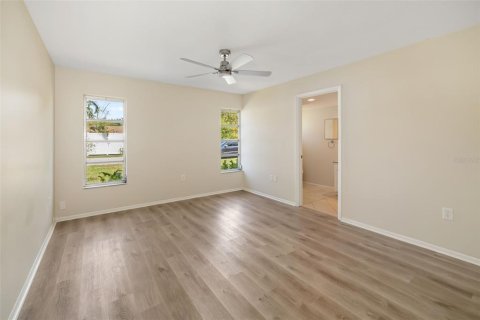 House in Sarasota, Florida 4 bedrooms, 172.33 sq.m. № 2118965 - photo 26