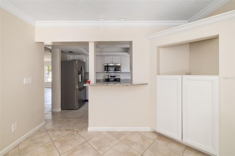 House in Sarasota, Florida 4 bedrooms, 172.33 sq.m. № 2118965 - photo 13