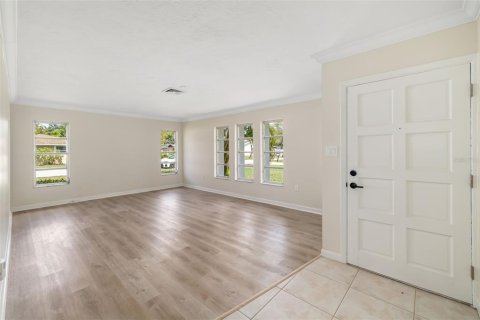 House in Sarasota, Florida 4 bedrooms, 172.33 sq.m. № 2118965 - photo 8