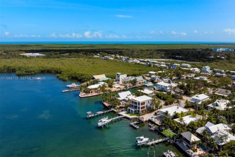 Купить виллу или дом в Ки-Ларго, Флорида 4 спальни, 308.9м2, № 2057790 - фото 12