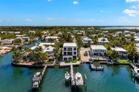 Купить виллу или дом в Ки-Ларго, Флорида 4 спальни, 308.9м2, № 2057790 - фото 11