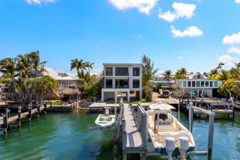 Купить виллу или дом в Ки-Ларго, Флорида 4 спальни, 308.9м2, № 2057790 - фото 8